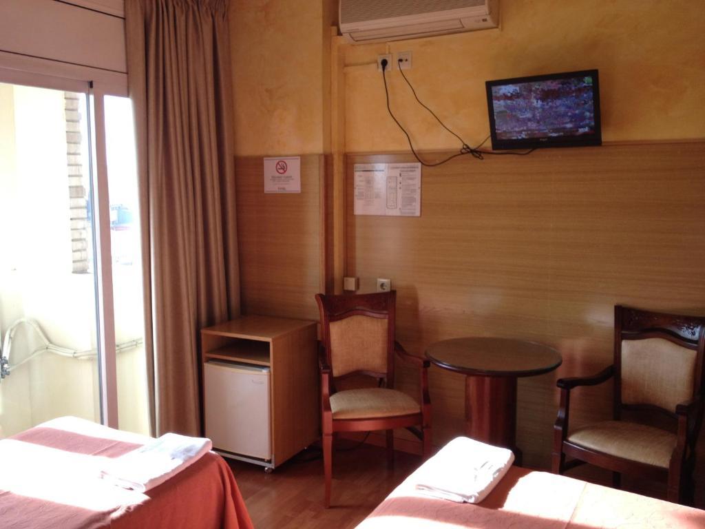 Hotel Ric Sabadell Cameră foto